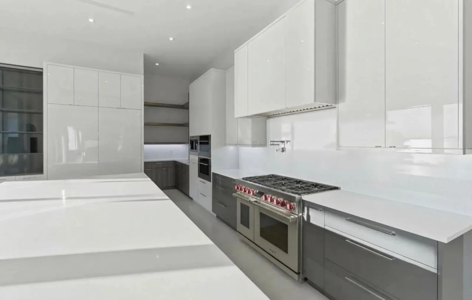 Countertops & Cabinets
