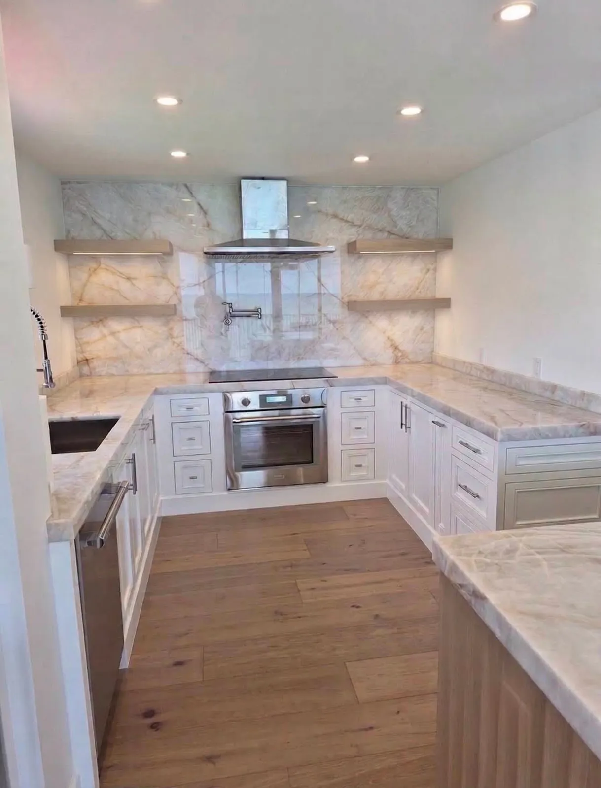 Countertops & Cabinets