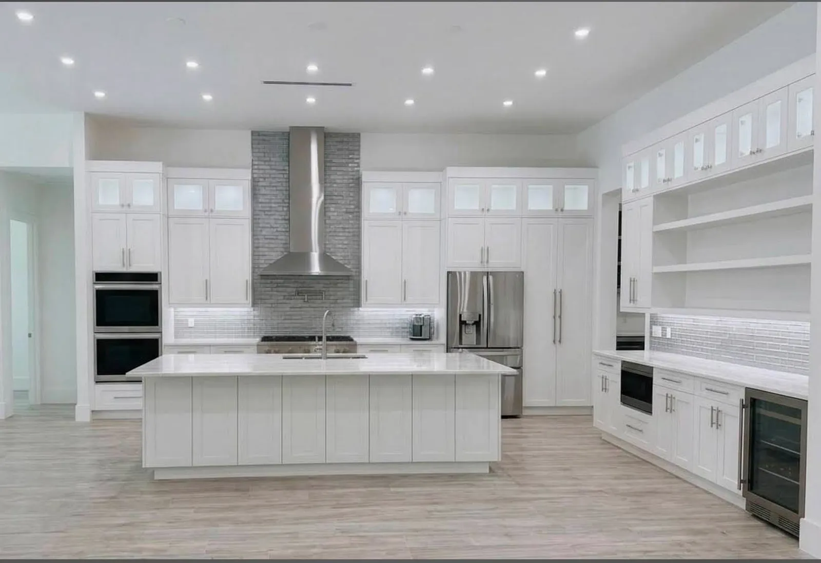 Countertops & Cabinets