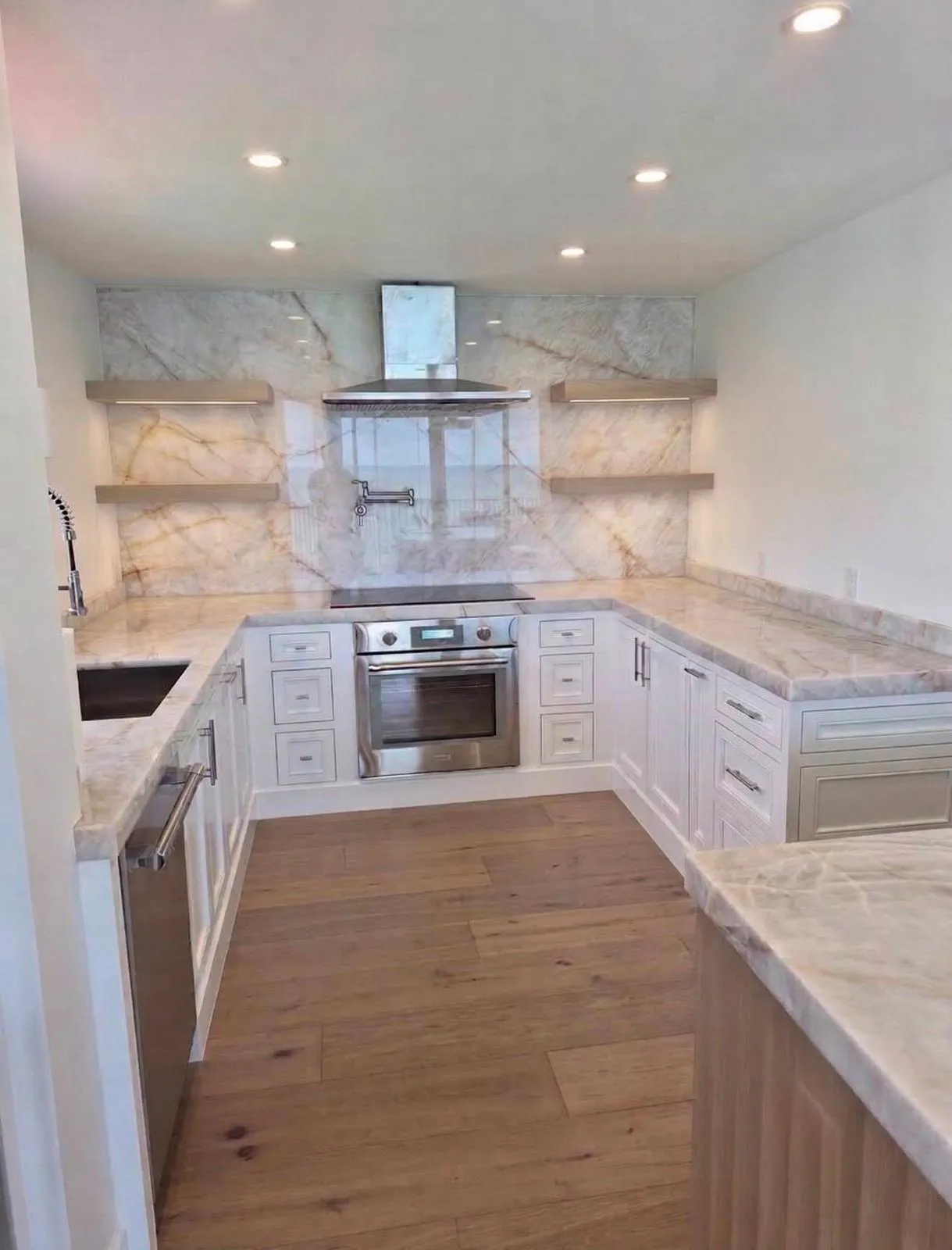 Countertops & Cabinets
