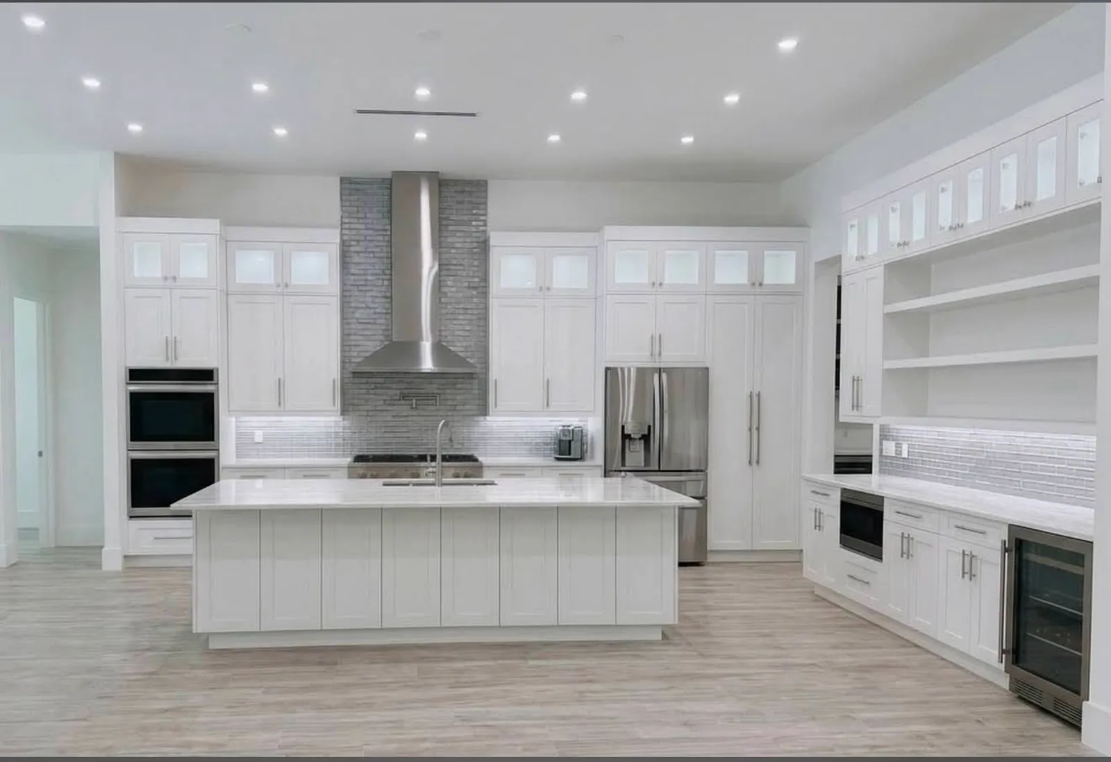 Countertops & Cabinets