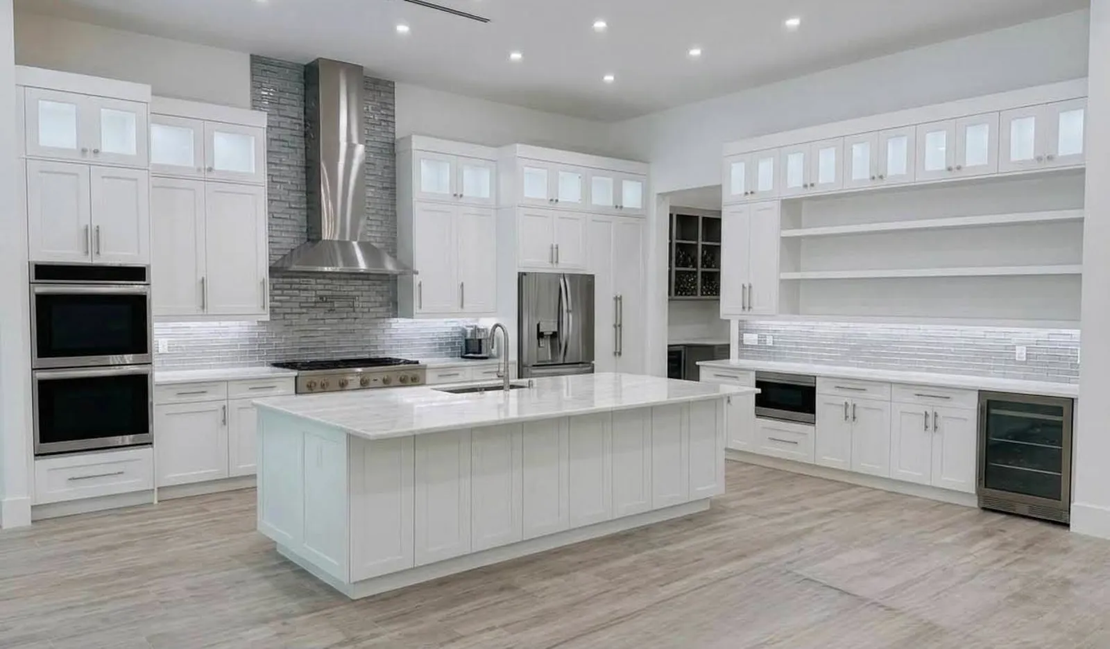 Countertops & Cabinets