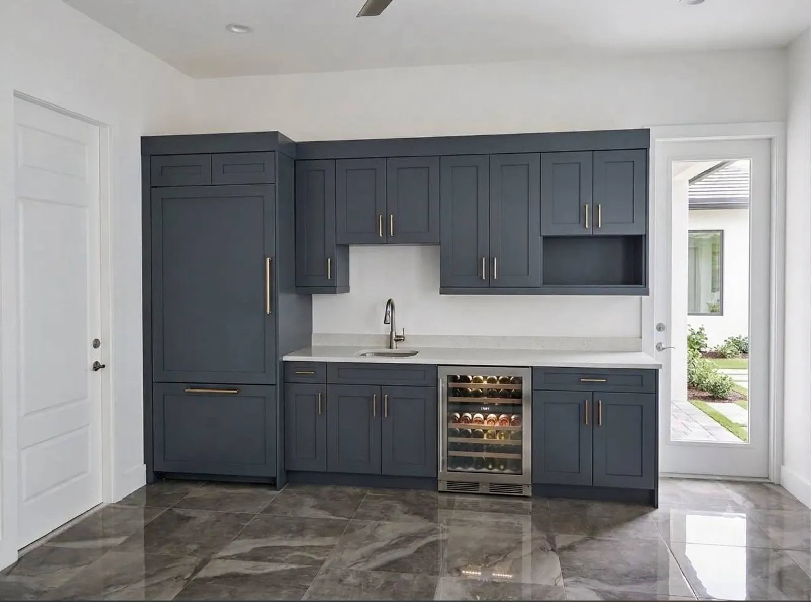 Countertops & Cabinets