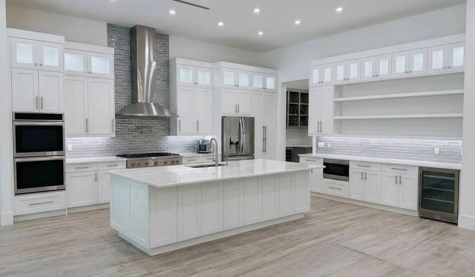 Countertops & Cabinets